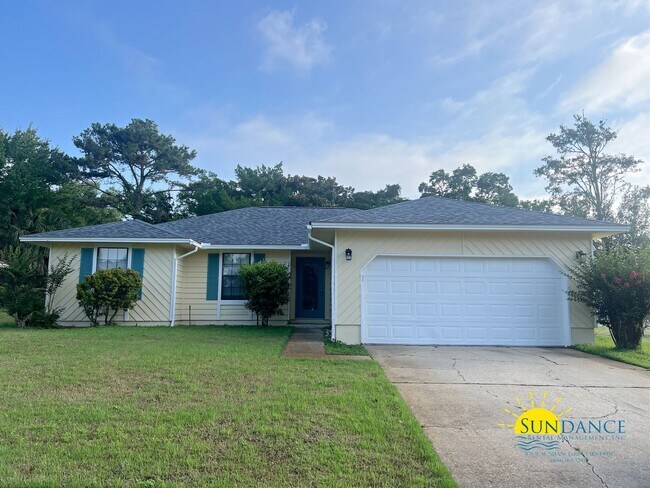 Building Photo - Great 3 bedroom family home in the heart o...