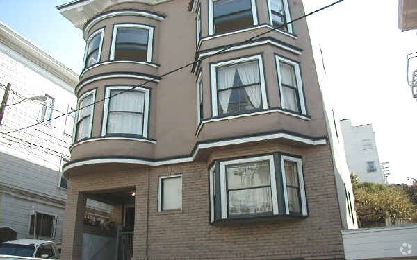 Photo - 1357 Washington St