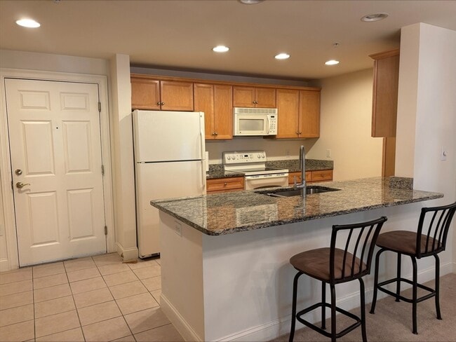 Photo - 1214 Emerald Ct Unidad 1214