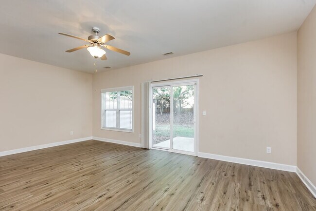 Photo - 2545 Spring Oaks Way