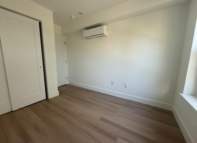 Photo - 3517 N 16th St Unidad 3F