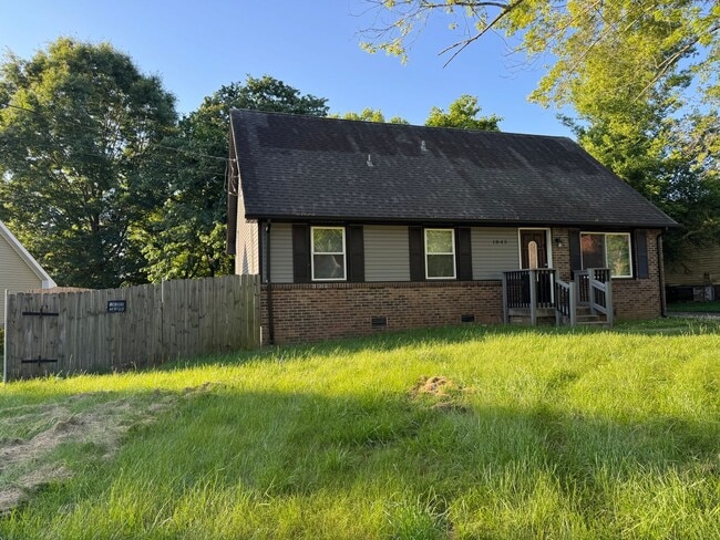 Photo - Single Family Home in Clarksville