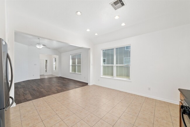 Photo - 9338 Logans Run Ln