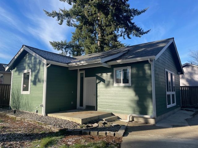 Photo - 5938 Danials Loop SE