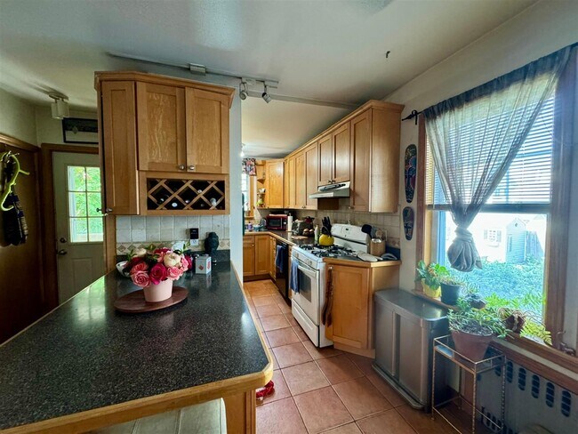 Photo - 133 Princeton St Unit 1