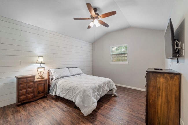 Building Photo - 6951 Leandra Dr Rental