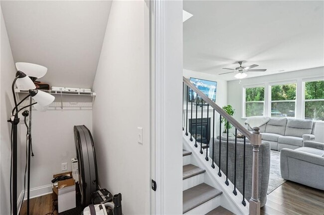 Photo - 2424 Pinnae Pl