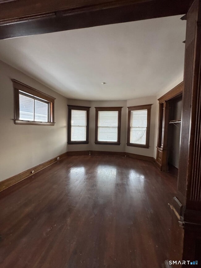 1688 North Ave
