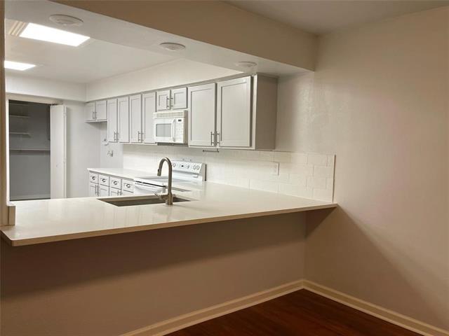 Photo - 2976 Buttonwood Dr