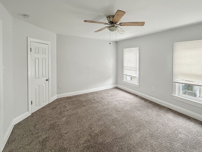 Photo - 336 S Locust St