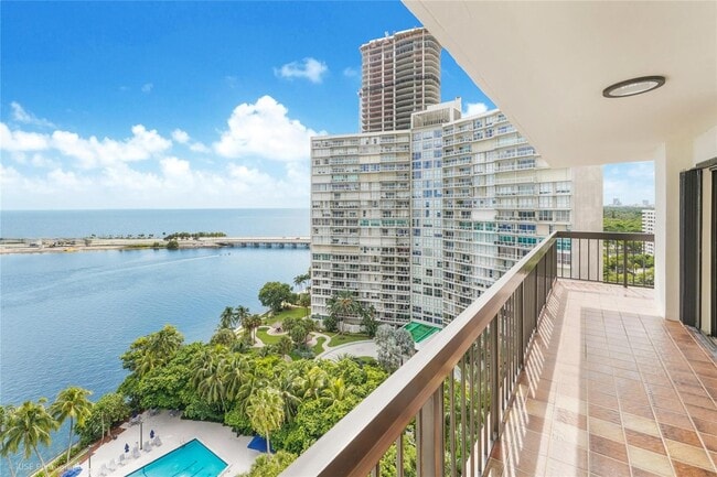 Building Photo - 2333 Brickell Ave Unit 1506