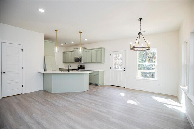 Photo - 3 Runnymede Cir