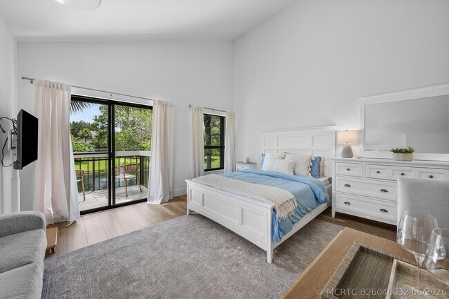 Building Photo - 11863 Wimbledon Cir Unit 504