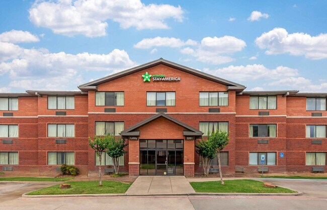 Furnished Studio-Fort Worth - Fossil Creek
