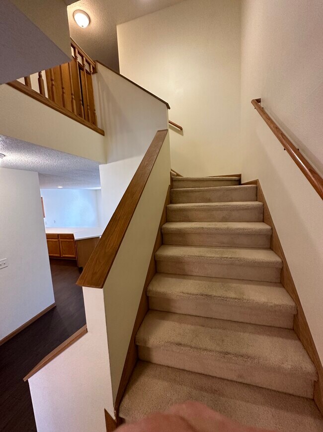 665 Agency Rd Townhome Townhome Rental in Mankato MN