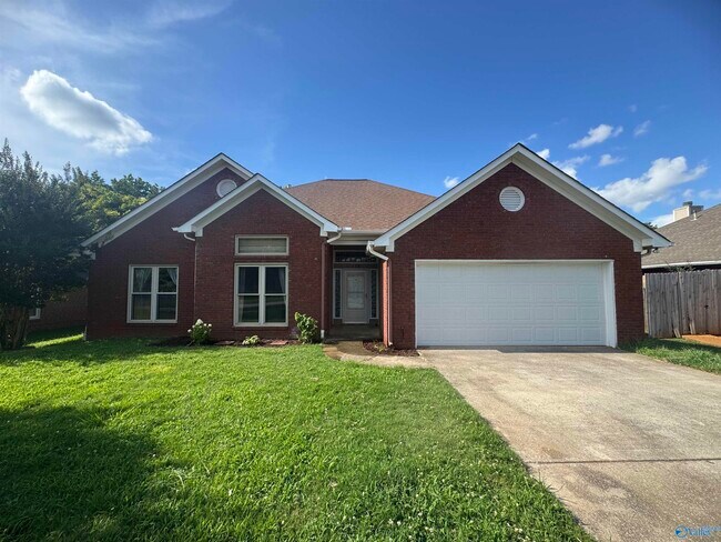 Photo - 138 Medicine Bend Dr House