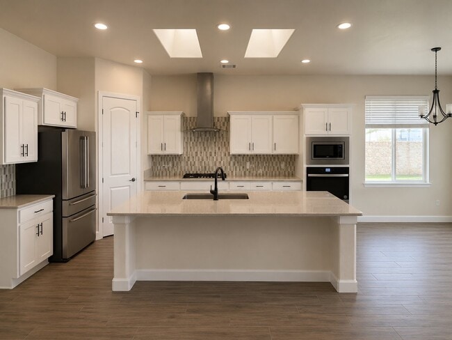 Photo - 876 Eastwell Dr