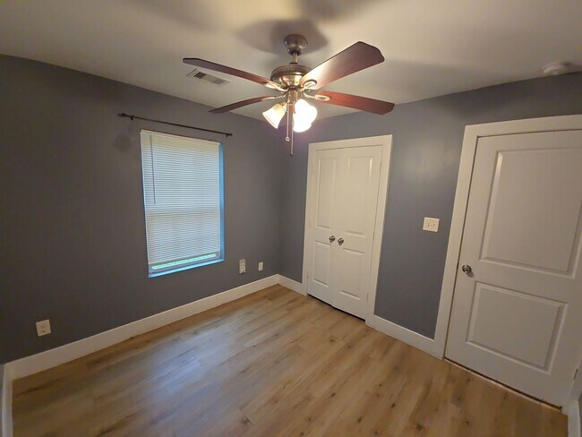 Photo - 11435 Raincove Dr Unit 11435 Raincove Dr - B