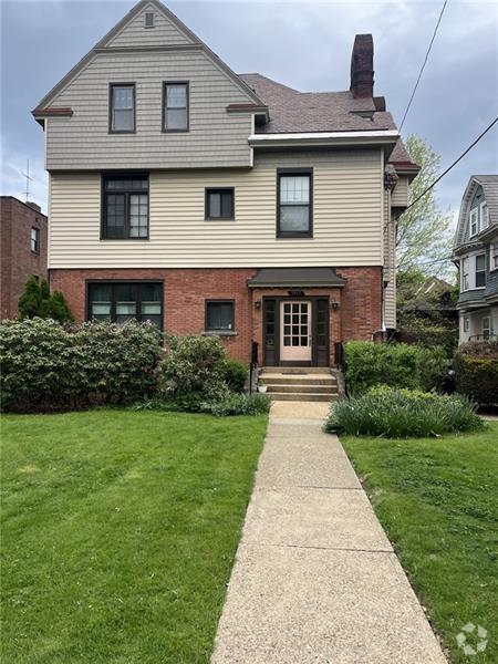 Building Photo - 5917 Walnut St Rental