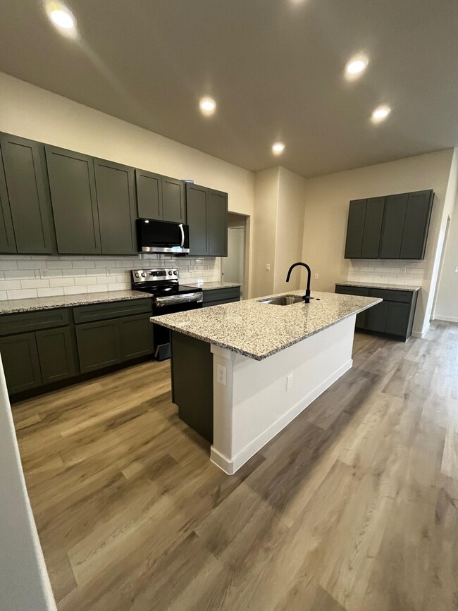 Photo - 2016 Cottonwood Ave