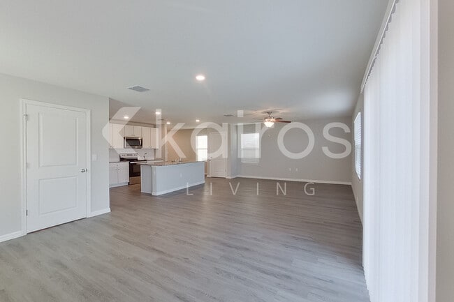 Photo - 8647 SW 43rd Ter