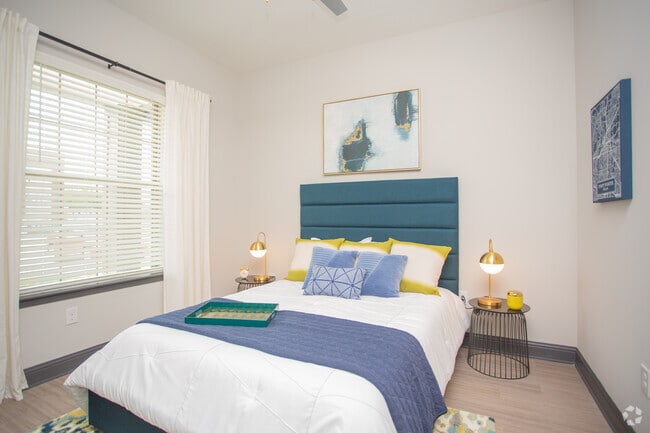 2BR, 2BA - 1050SF - B1.1 Model