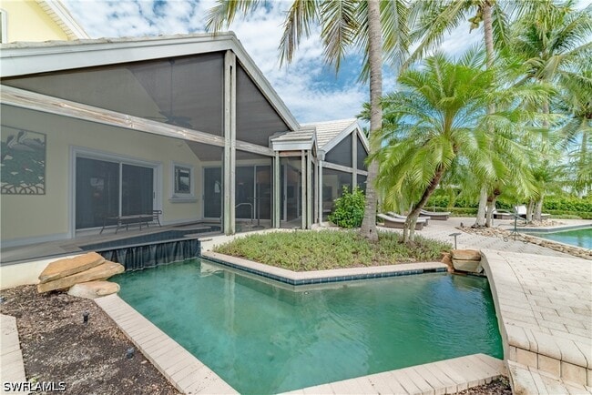 Photo - 883 Galleon Dr
