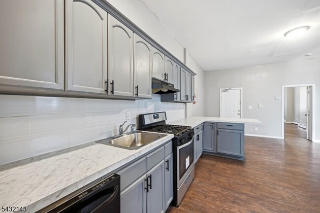 169 Mt Prospect Ave