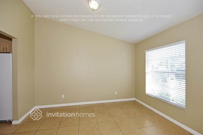 Photo - 643 Parakeet Ct