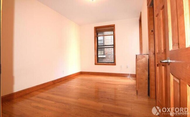 Photo - 3 bedroom in New York NY 10025 Unit 77C