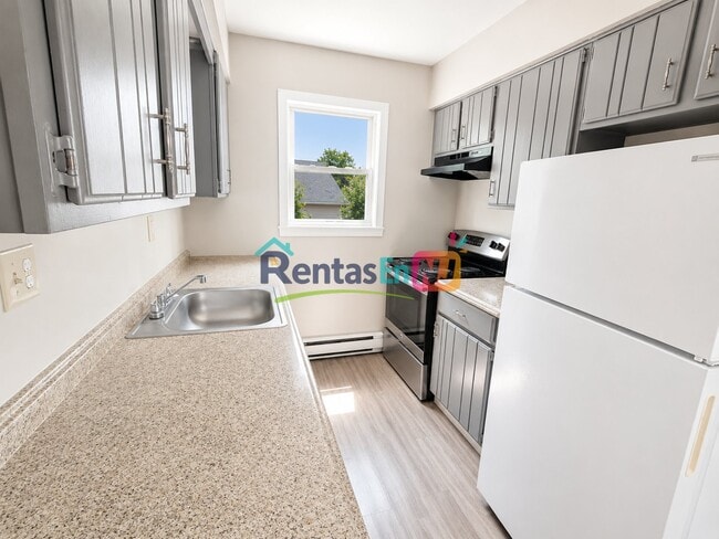 Building Photo - 348 S 6th St Unit 2C