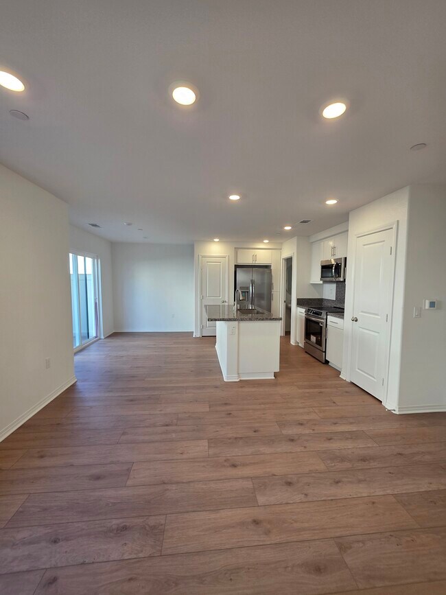 Photo - 19219 Beech Grv St