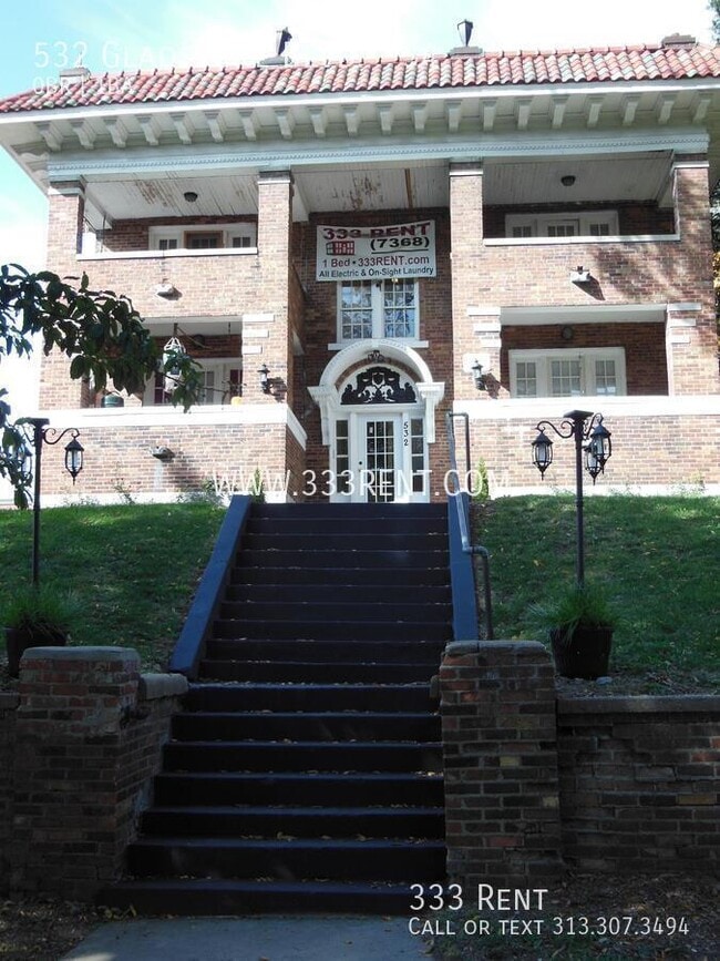 Building Photo - 532 Gladstone Blvd Unit 34