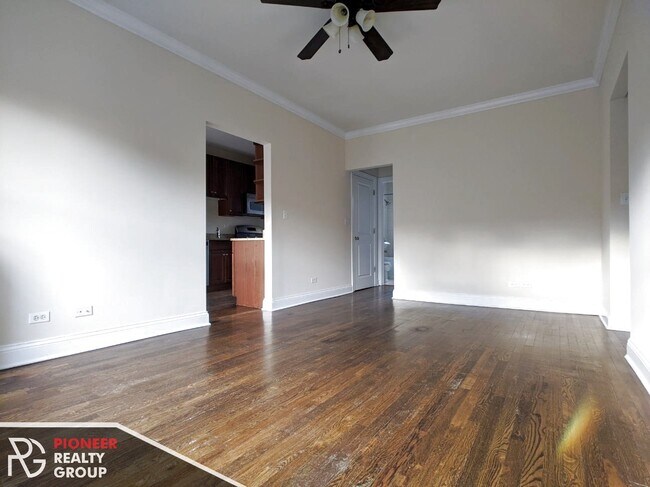 Photo - 736 W Addison St Unit 740-N3