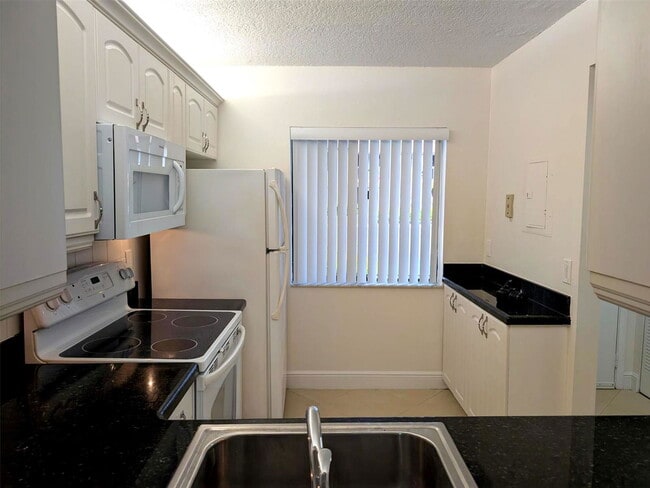 Photo - 6550 Somerset Dr Unit 104A