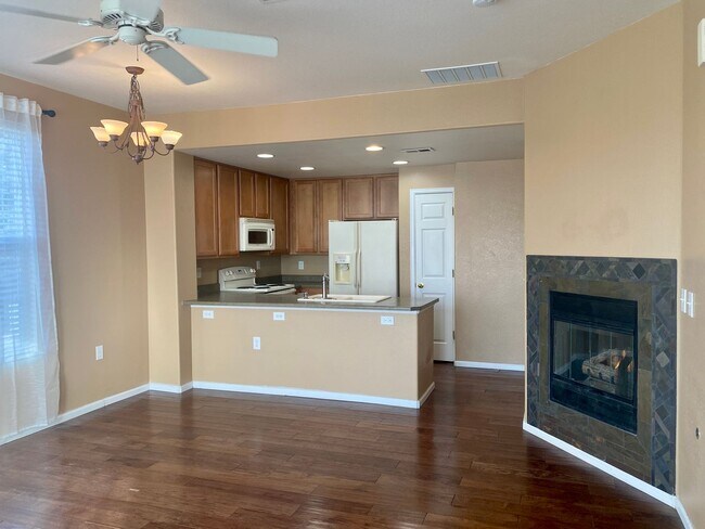 Photo - 2 Bedroom 2 1/2 Bath with Gorgeous Views Casa Adosada