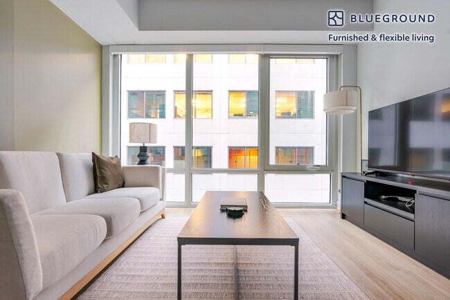 Photo - 455 I St NW Unidad FL5-ID1210