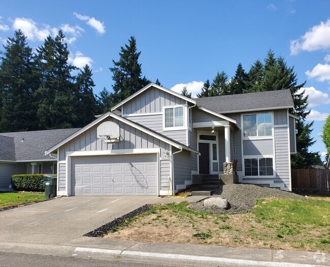 Building Photo - 5 Bed /3 Bath Home in Spanaway