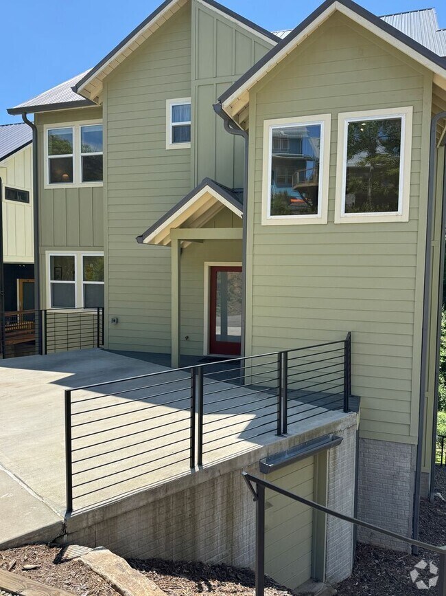 Building Photo - West AVL - Contemporary Beauty Minutes fro... Rental