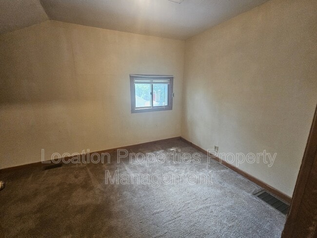 Photo - 925 Alabama St