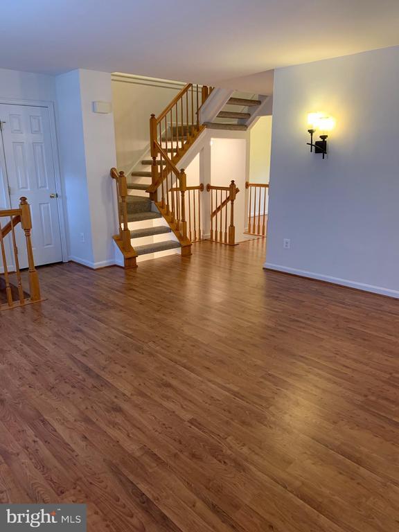 Photo - 43506 Postrail Square