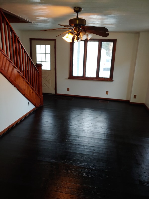 Photo - 106 Forest St