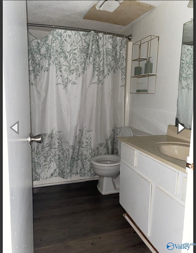 Photo - 3621 N Crestview Dr NW Unit 2