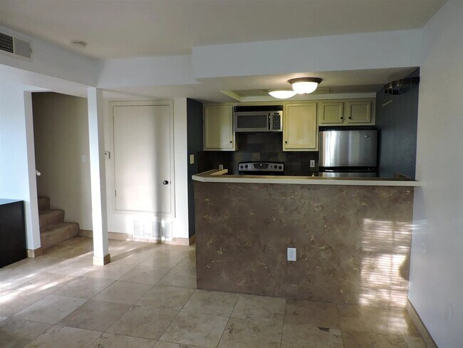 2210 Miguel Chavez Rd Unit 518