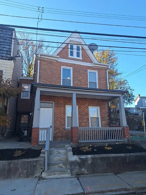 Building Photo - 822 McLain St Rental