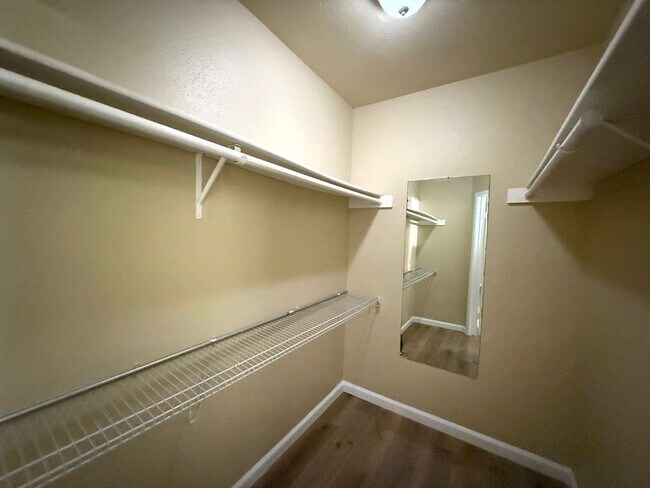 Building Photo - 12603 Ashford Meadow Dr Unit B