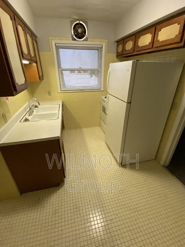 Photo - 5358 Winthrop Ave