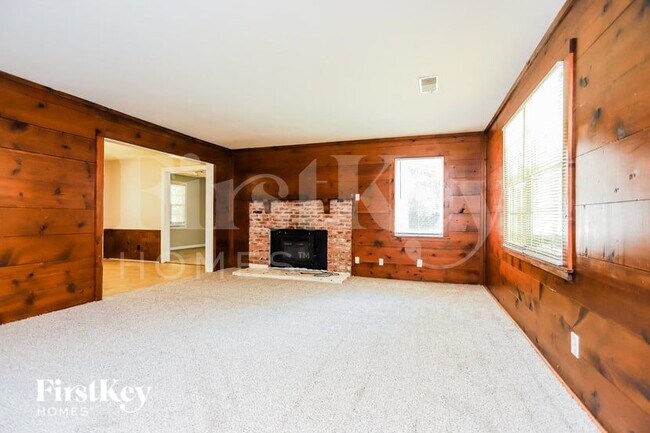 Photo - 6580 Short Rd