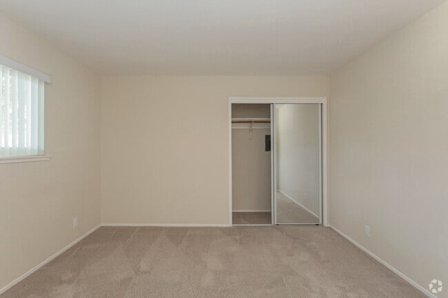1BR - 1BA - 600SF