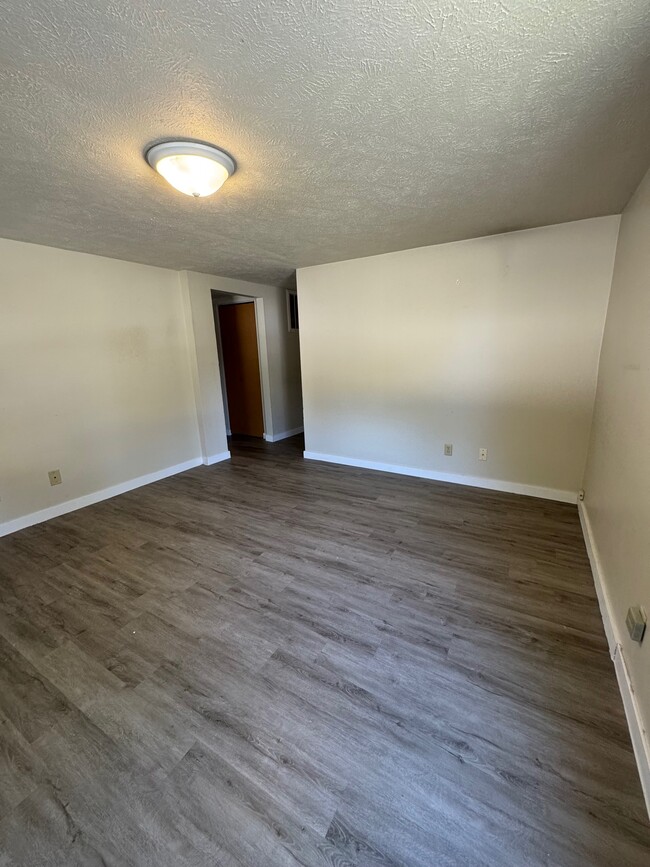 Photo - 701 N Perry St Unit Apt D